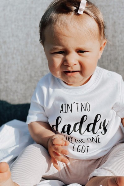 Baby/Kids T-Shirt "Ain't no daddy"
